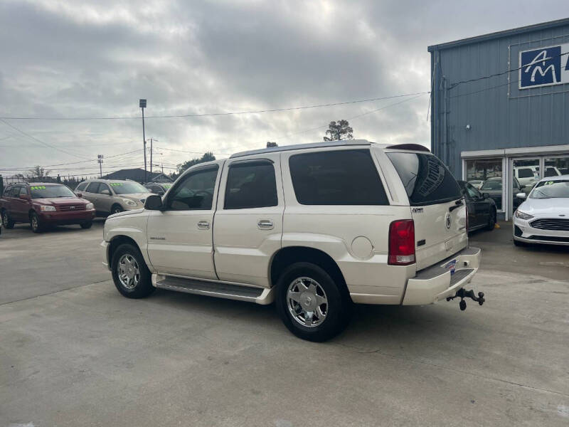2004 Cadillac Escalade