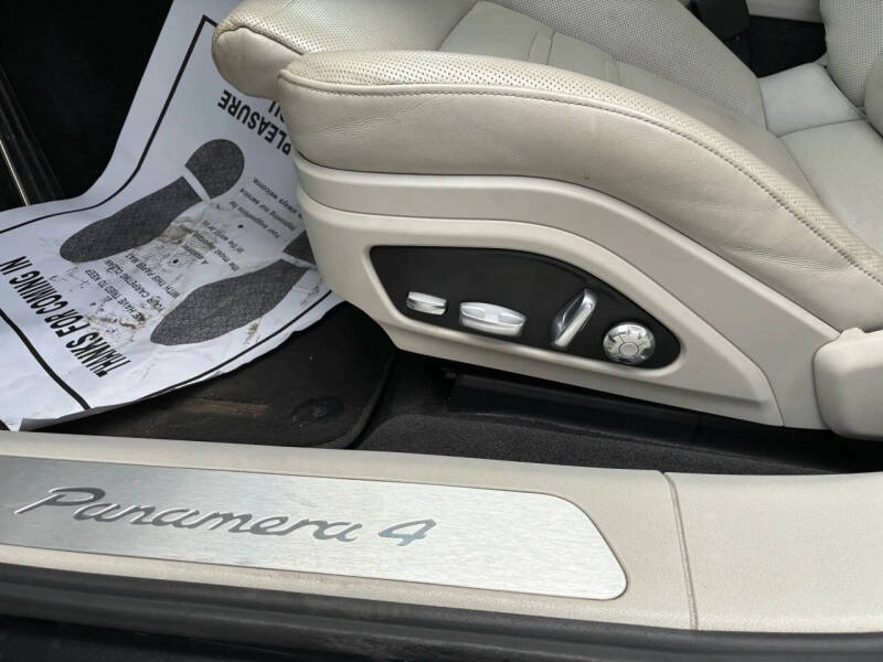 2018 Porsche Panamera 4 E-Hybrid