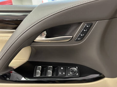 2018 Lexus LX 570 Two-Row