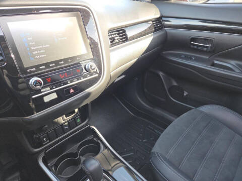 2020 Mitsubishi Outlander SE