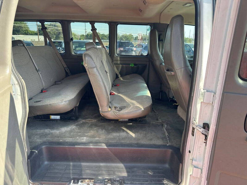 2017 Chevrolet Express LT 3500