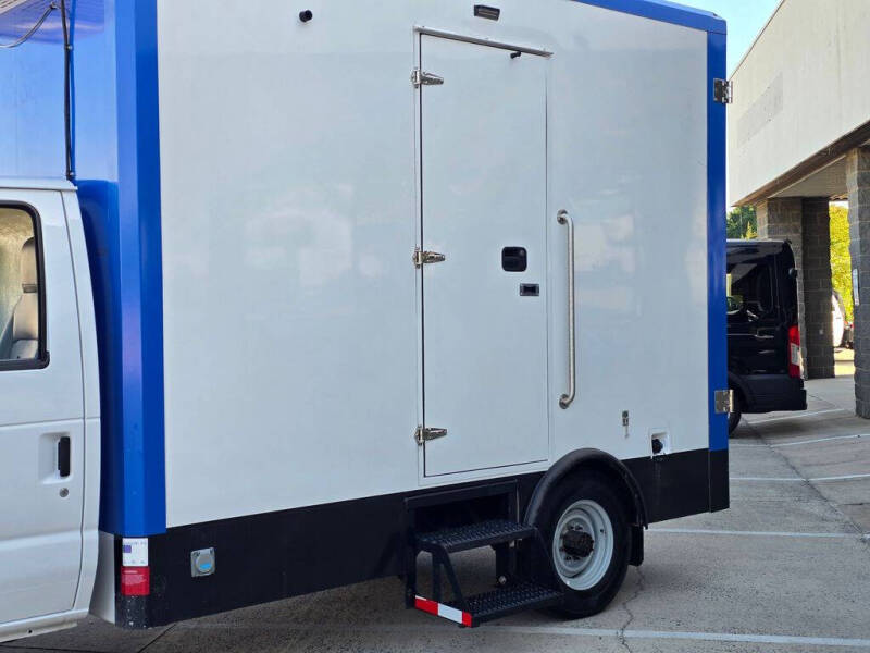 2023 Ford E-Series
