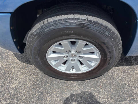 2006 Mitsubishi Raider LS