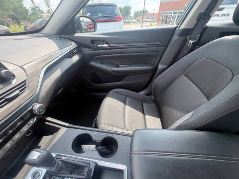 2025 Nissan Altima 2.5 SV