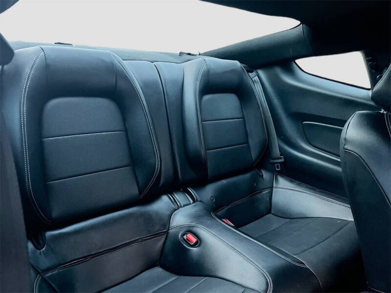 2021 Ford Mustang EcoBoost Premium