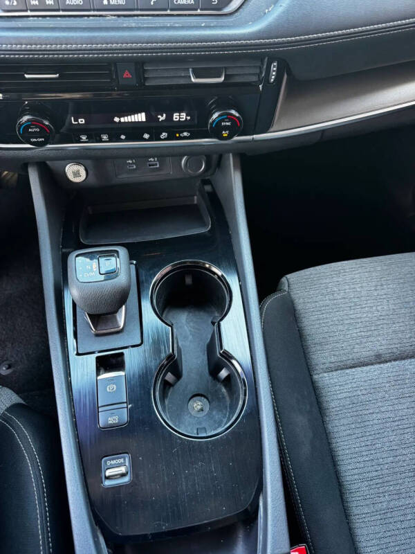 2022 Nissan Rogue SV