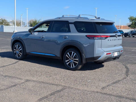 2025 Nissan Pathfinder Platinum