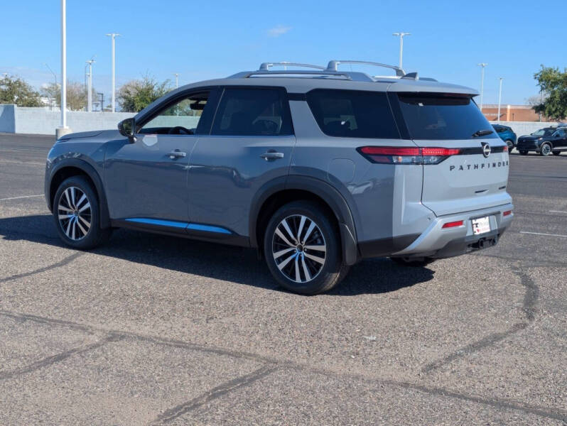 2025 Nissan Pathfinder Platinum