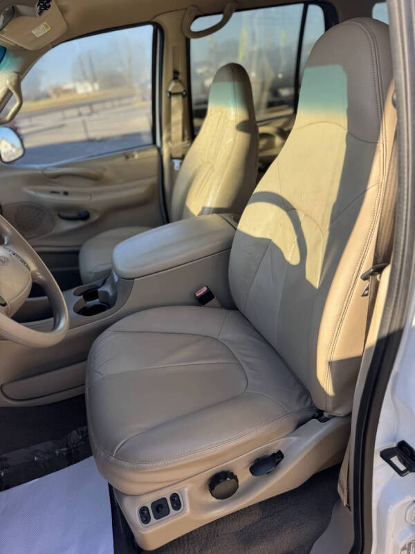 2002 Ford Expedition XLT