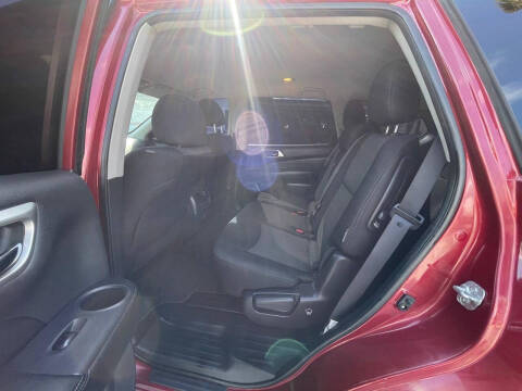 2018 Nissan Pathfinder SL
