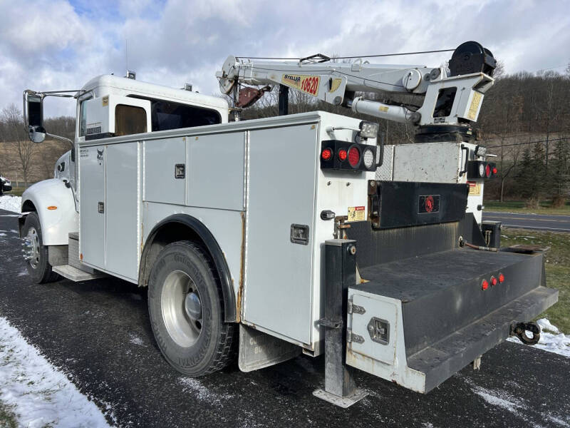 2006 Peterbilt 335 Mechanic's Truck