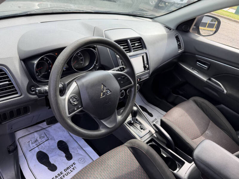 2019 Mitsubishi Outlander Sport SE