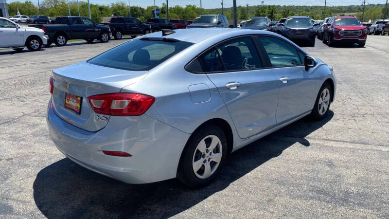 2017 Chevrolet Cruze LS Auto