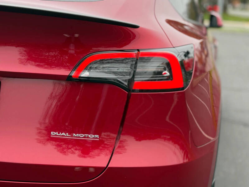 2024 Tesla Model Y Performance