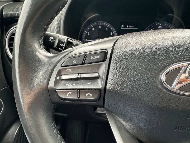 2021 Hyundai Kona SEL Plus