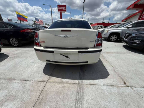 2008 Chrysler 300 LX