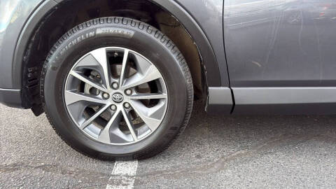 2016 Toyota RAV4 Hybrid XLE