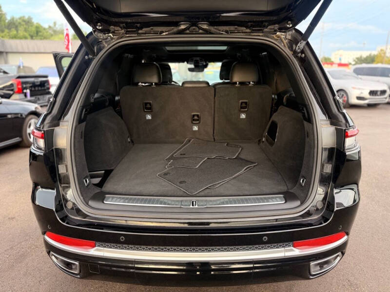 2022 Jeep Grand Cherokee Summit