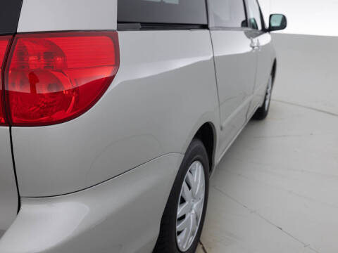 2007 Toyota Sienna LE 7-Passenger