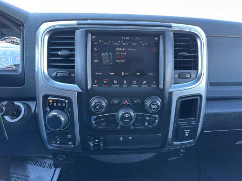 2019 RAM 1500 Classic SLT