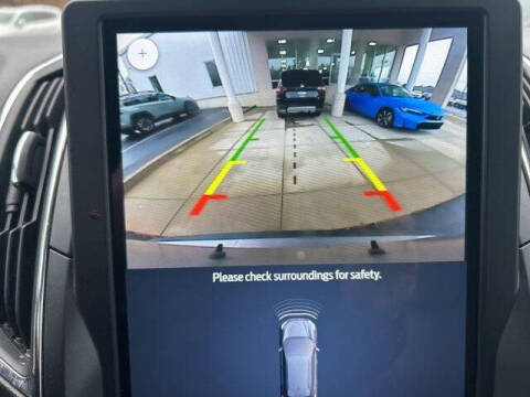 2023 Ford Edge Titanium