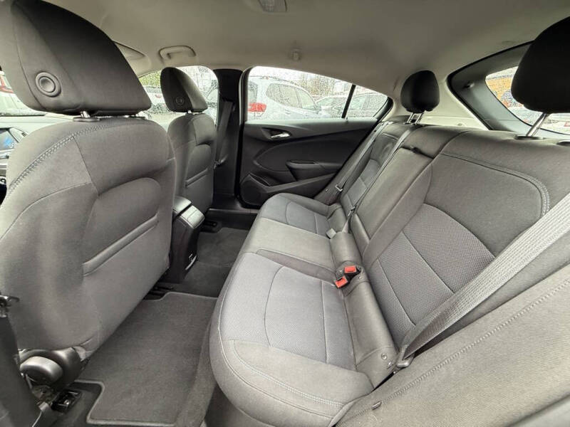 2017 Chevrolet Cruze LT Auto