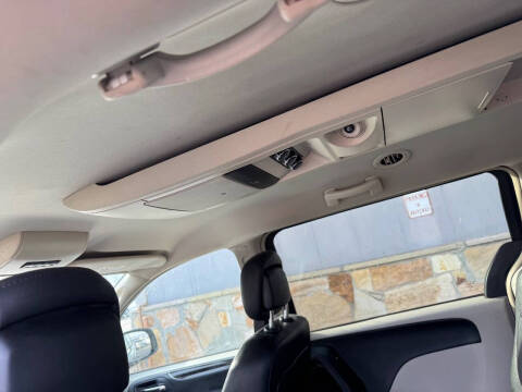 2014 Chrysler Town and Country Touring