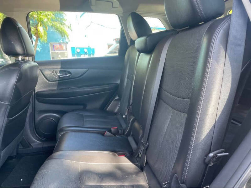 2016 Nissan Rogue S