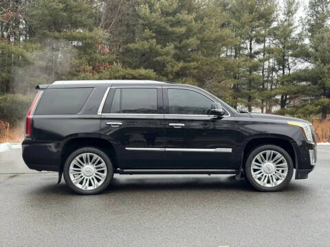 2017 Cadillac Escalade Platinum