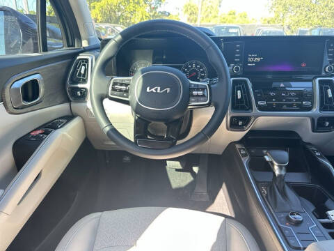 2023 Kia Sorento X-Line S