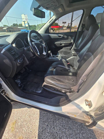 2011 Chevrolet Traverse LT