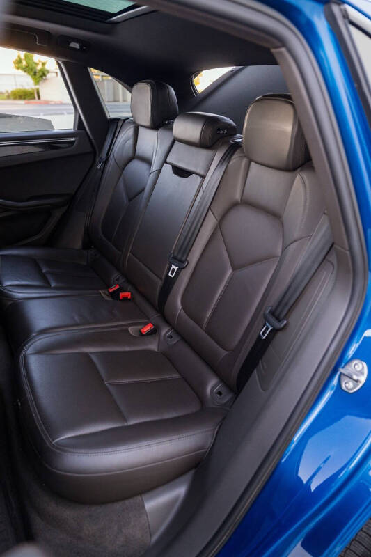 2016 Porsche Macan S