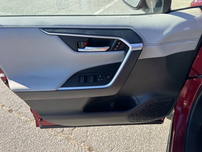 2019 Toyota RAV4 Hybrid Limited