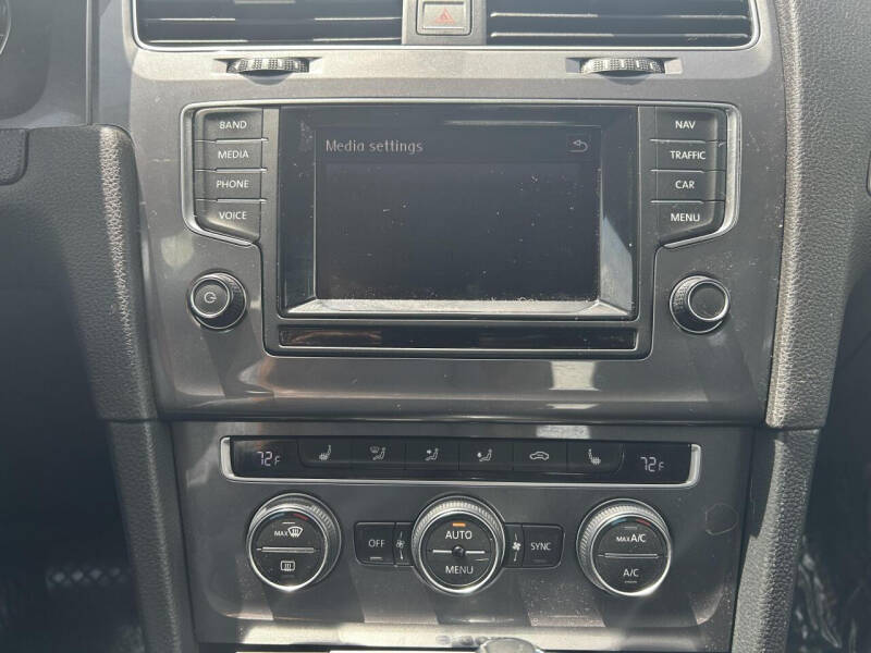 2015 Volkswagen e-Golf SEL Premium