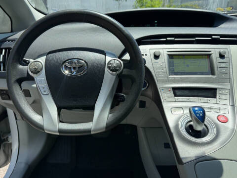 2014 Toyota Prius Three