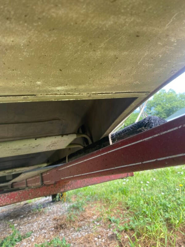 1975 Osaigian Flat Bottom Canoe