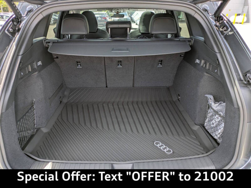 2025 Audi SQ6 e-tron quattro Premium Plus