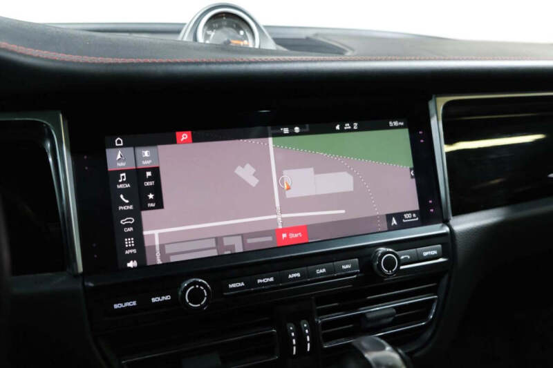 2019 Porsche Macan S