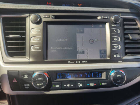 2018 Toyota Highlander SE