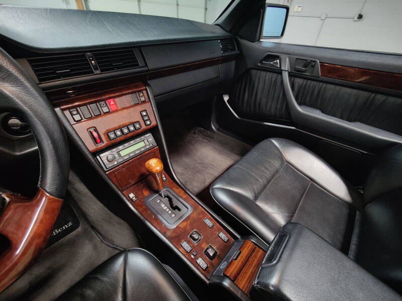 1995 Mercedes-Benz E-Class E 320