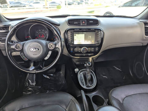 2015 Kia Soul +