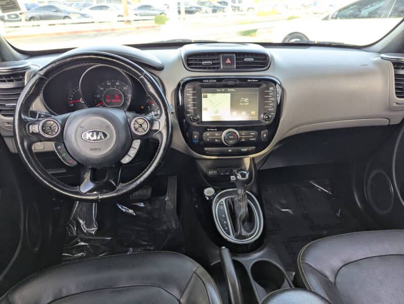 2015 Kia Soul +