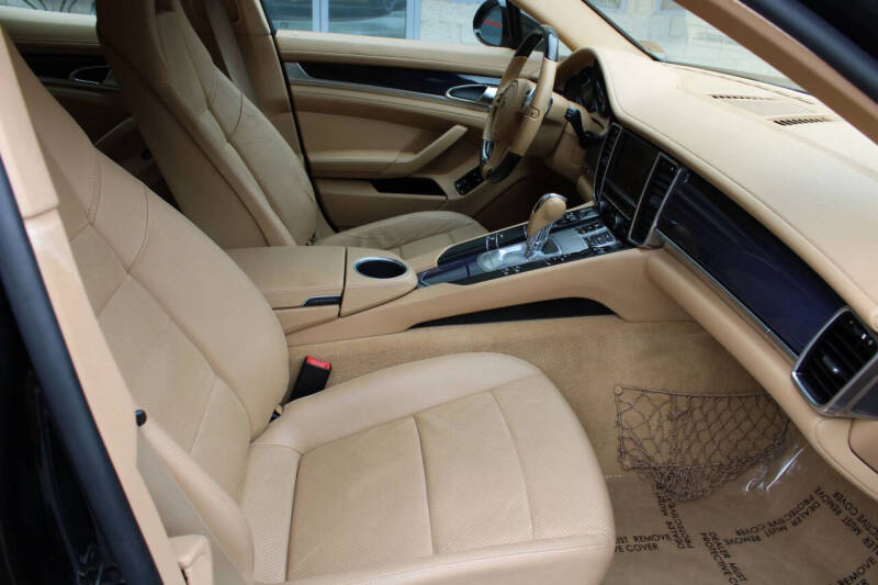 2012 Porsche Panamera