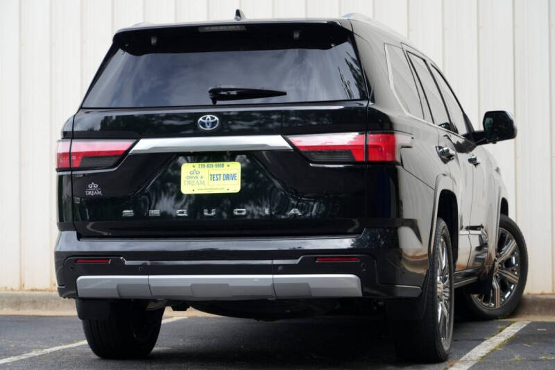 2023 Toyota Sequoia Capstone