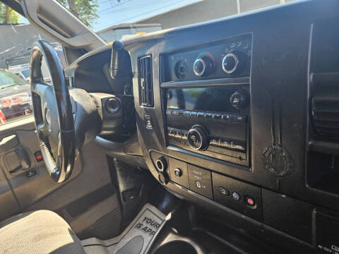 2016 GMC Savana 3500