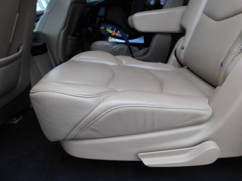 2018 Cadillac Escalade ESV Platinum