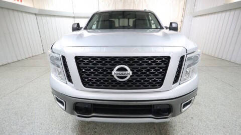 2017 Nissan Titan