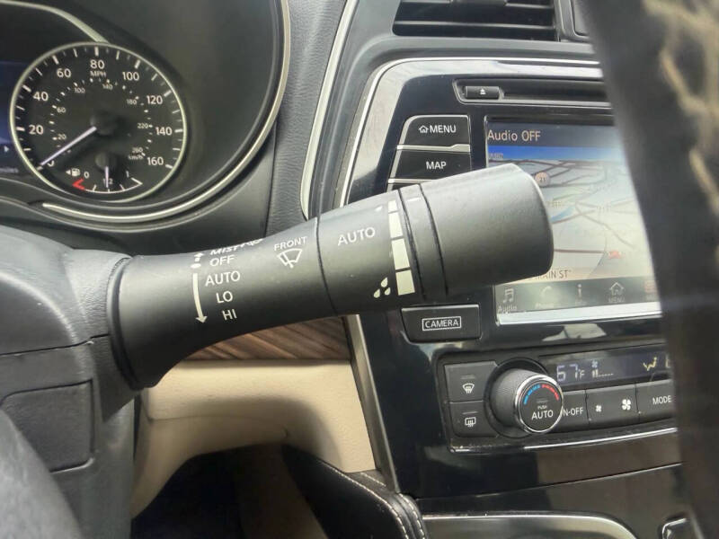 2017 Nissan Maxima Platinum