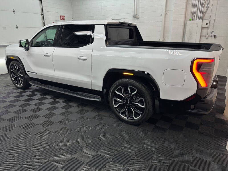 2025 GMC Sierra EV Denali
