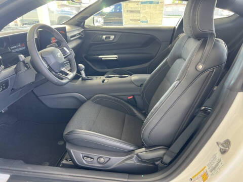 2025 Ford Mustang EcoBoost